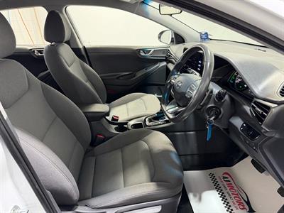 2022 Hyundai IONIQ - Thumbnail