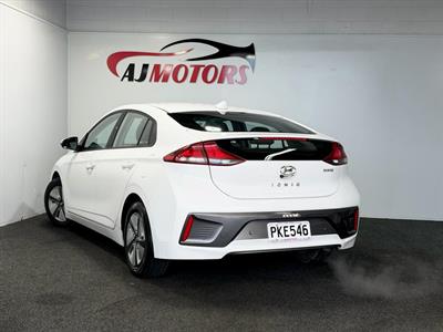 2022 Hyundai IONIQ - Thumbnail