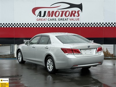 2014 Toyota Crown - Thumbnail