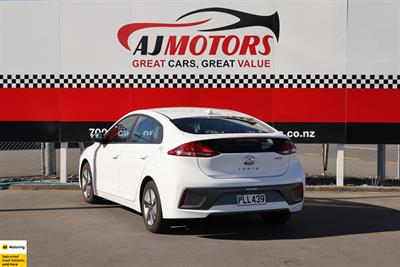 2022 Hyundai IONIQ - Thumbnail