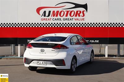 2022 Hyundai IONIQ - Thumbnail