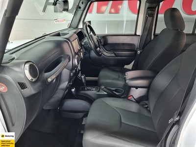 2016 Jeep Wrangler - Thumbnail