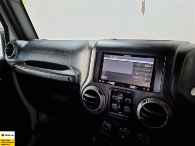 2016 Jeep Wrangler - Thumbnail