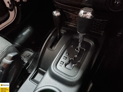 2016 Jeep Wrangler - Thumbnail