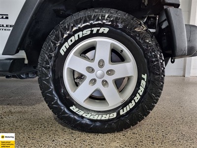 2016 Jeep Wrangler - Thumbnail