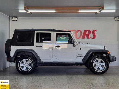 2016 Jeep Wrangler - Thumbnail