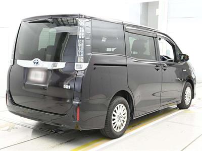 2015 Toyota Noah - Thumbnail