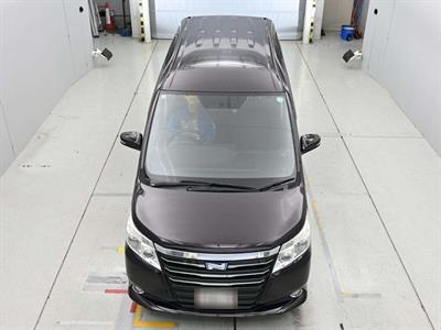 2015 Toyota Noah - Thumbnail
