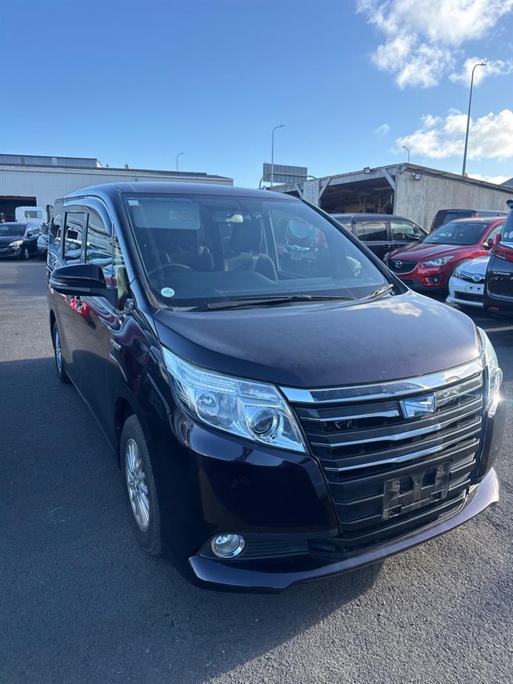 2015 Toyota Noah