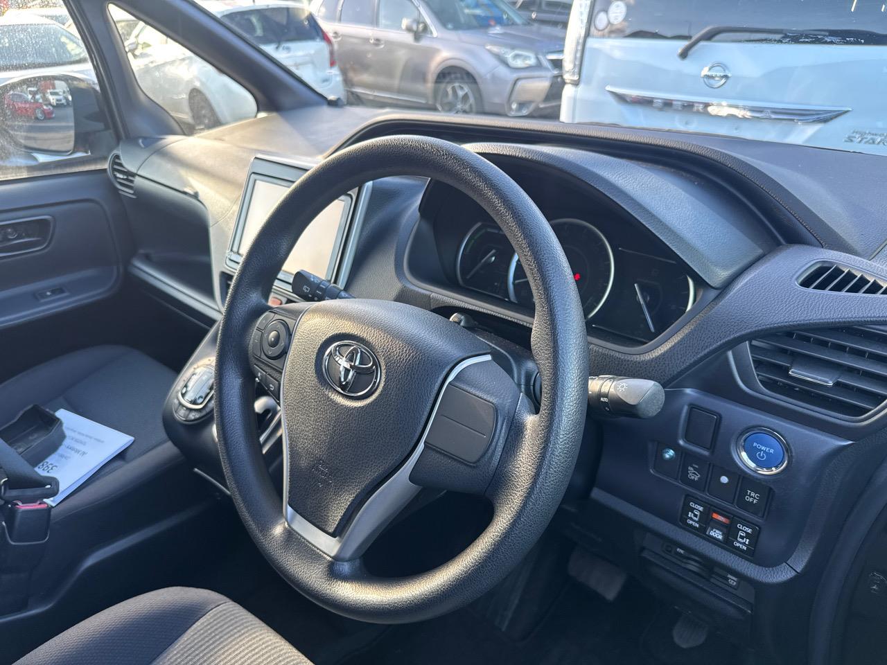 2015 Toyota Noah