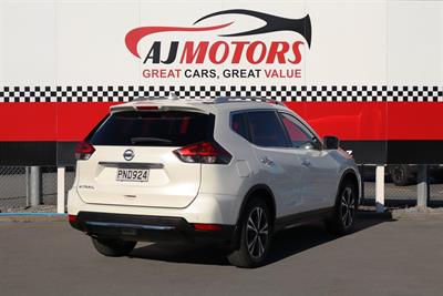 2022 Nissan X-Trail - Thumbnail