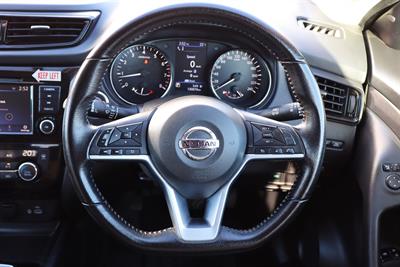 2022 Nissan X-Trail - Thumbnail