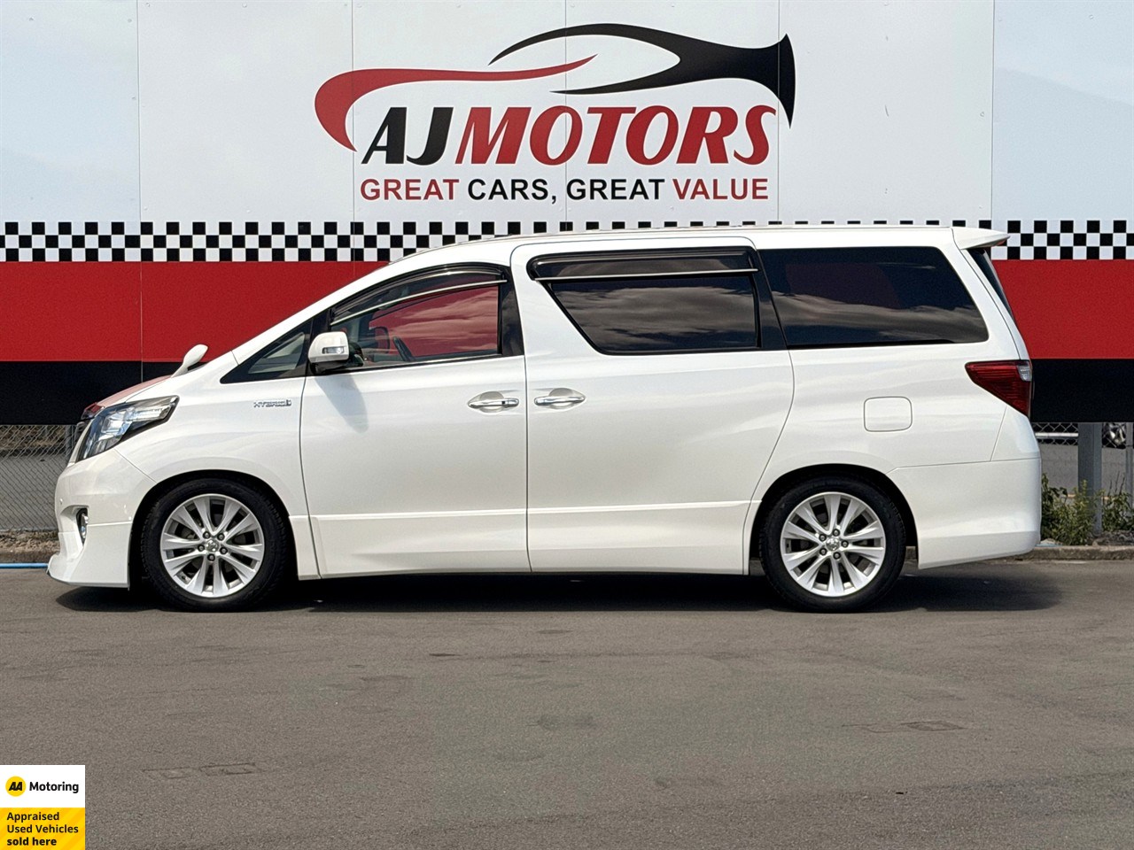 2012 Toyota Alphard