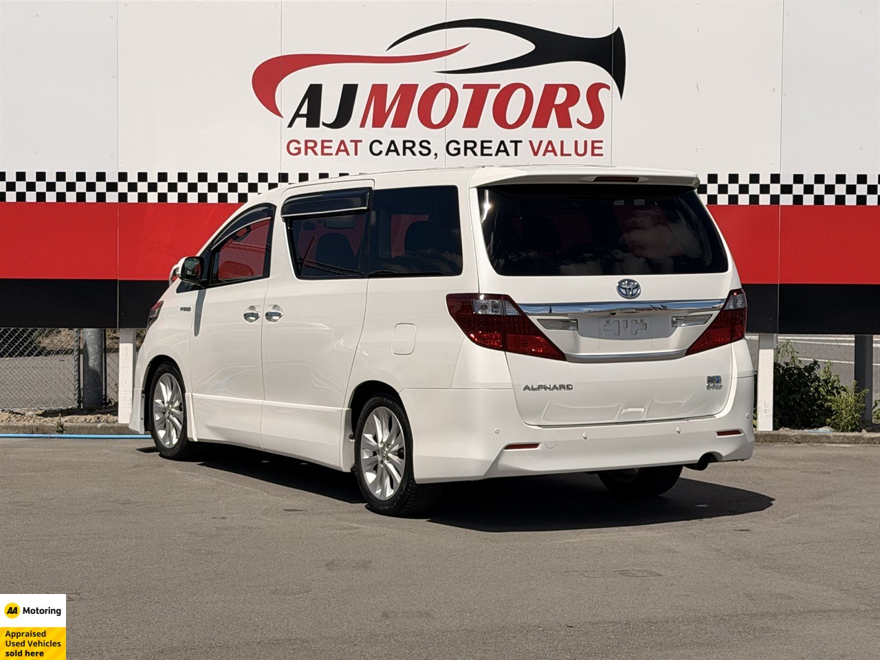 2012 Toyota Alphard