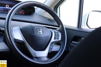 2012 Honda Freed - Thumbnail
