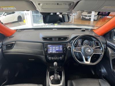 2017 Nissan X-Trail - Thumbnail