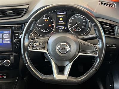 2017 Nissan X-Trail - Thumbnail