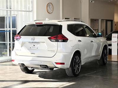 2017 Nissan X-Trail - Thumbnail