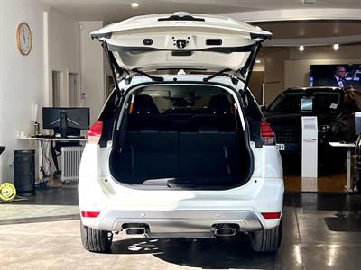 2017 Nissan X-Trail - Thumbnail