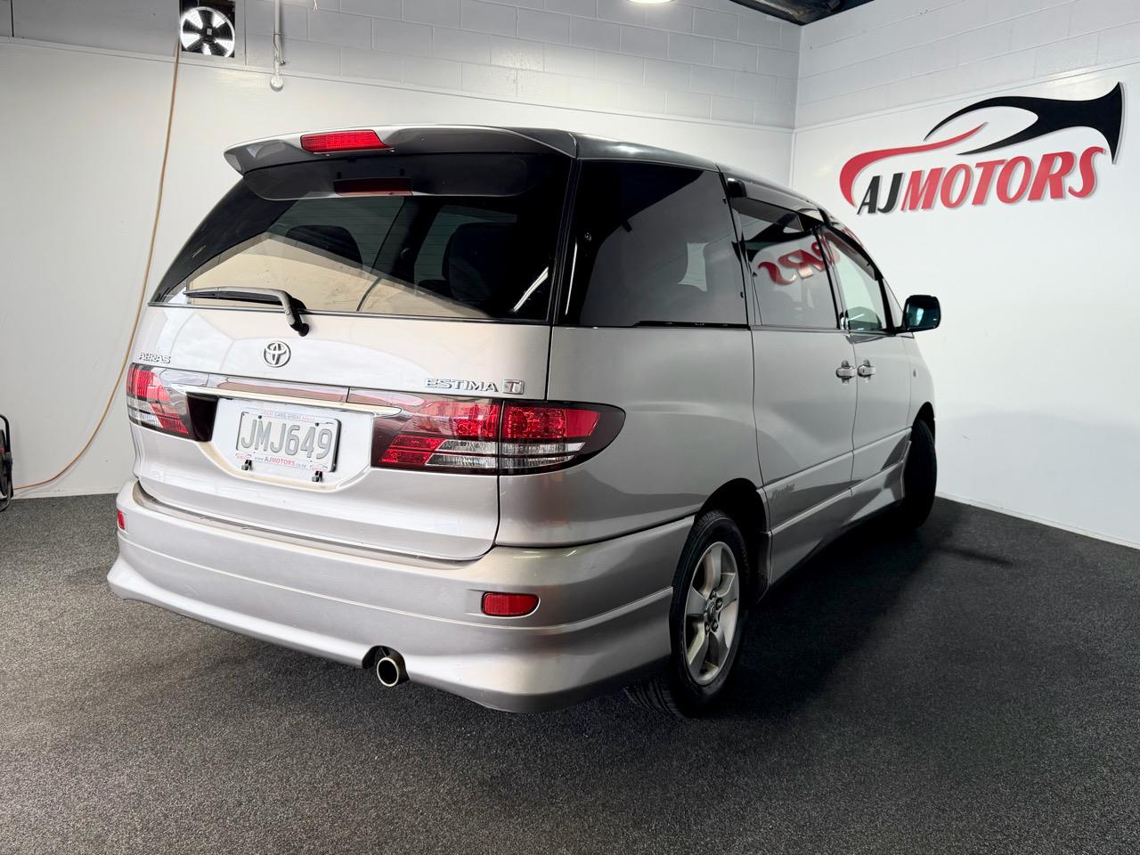 2005 Toyota Estima