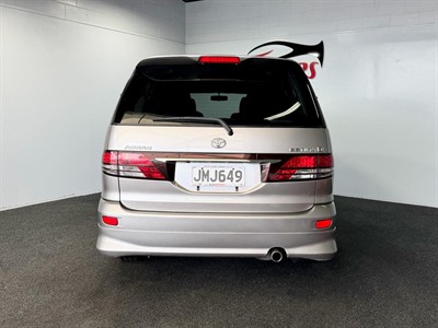 2005 Toyota Estima - Thumbnail