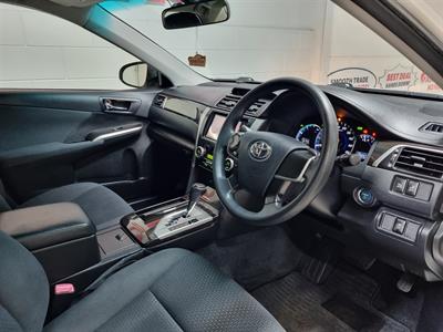 2013 Toyota Camry - Thumbnail