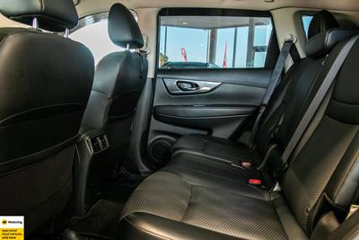 2015 Nissan XTRAIL - Thumbnail