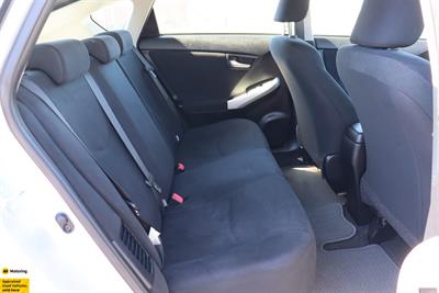 2015 Toyota Prius - Thumbnail