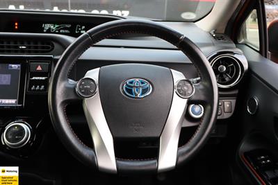 2015 Toyota Aqua - Thumbnail