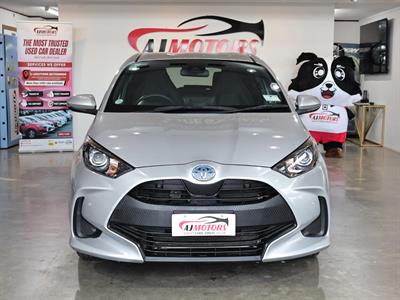 2022 Toyota Yaris - Thumbnail