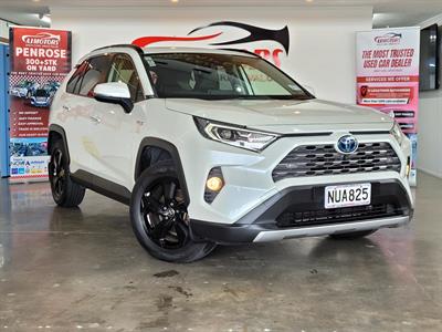 2021 Toyota RAV4 - Thumbnail