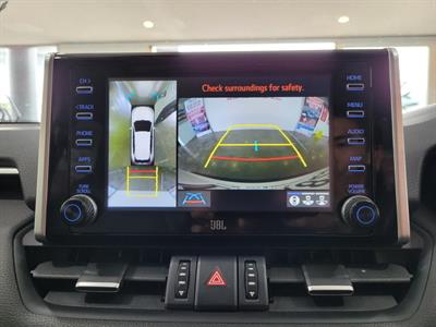 2021 Toyota RAV4 - Thumbnail