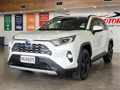 2021 Toyota RAV4 - Thumbnail