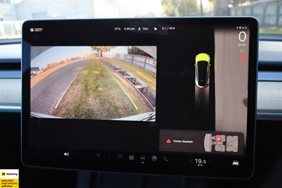 2022 Tesla Model Y - Thumbnail