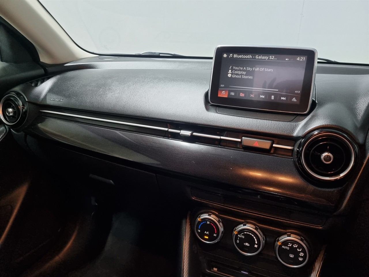 2015 Mazda Demio