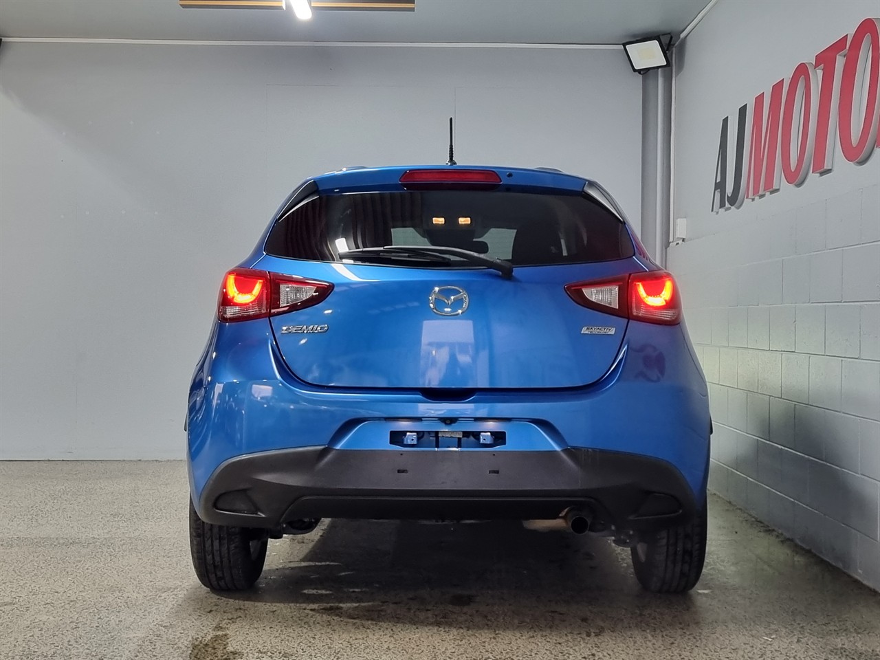 2015 Mazda Demio