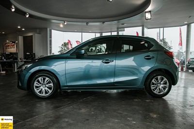 2014 Mazda Demio - Thumbnail