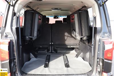 2021 Mitsubishi Delica - Thumbnail