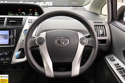 2013 Toyota Prius - Thumbnail