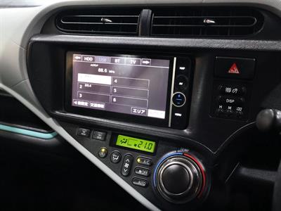 2013 Toyota Aqua - Thumbnail