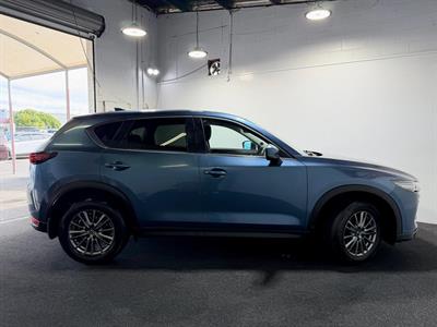 2017 Mazda CX-5 - Thumbnail
