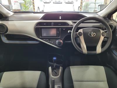 2013 Toyota Aqua - Thumbnail