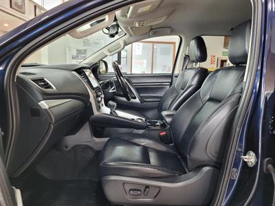 2021 Mitsubishi Pajero Sport - Thumbnail