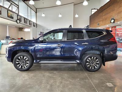 2021 Mitsubishi Pajero Sport - Thumbnail