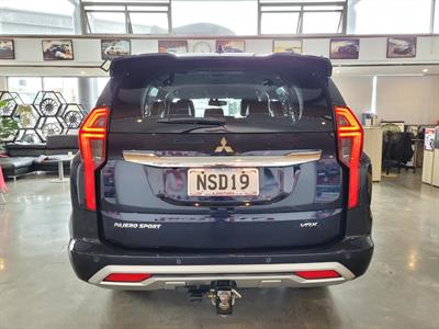 2021 Mitsubishi Pajero Sport - Thumbnail