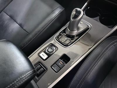 2018 Mitsubishi Outlander - Thumbnail