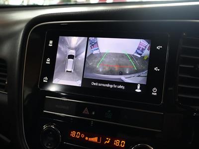 2018 Mitsubishi Outlander - Thumbnail