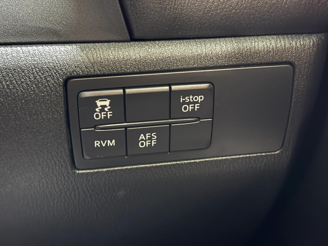2014 Mazda Axela