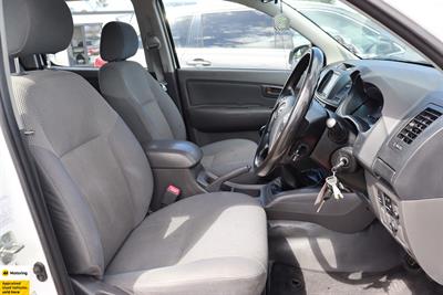 2015 Toyota Hilux - Thumbnail