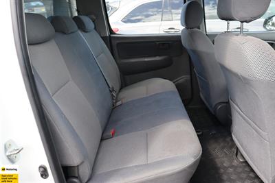 2015 Toyota Hilux - Thumbnail